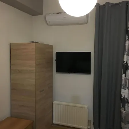 Amazing 11 Minutes Wak From Center Apartment